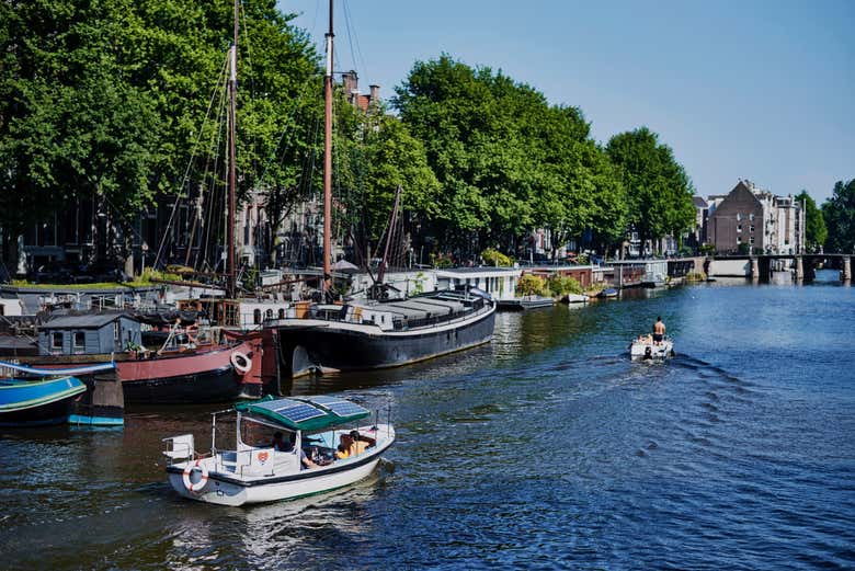 Passearemos pelos canais de Amsterdam