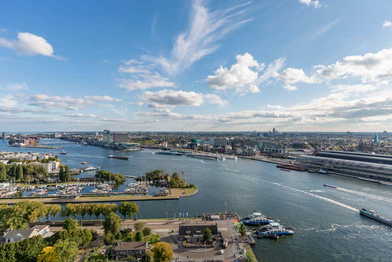 Vista aérea do porto de Amsterdam
